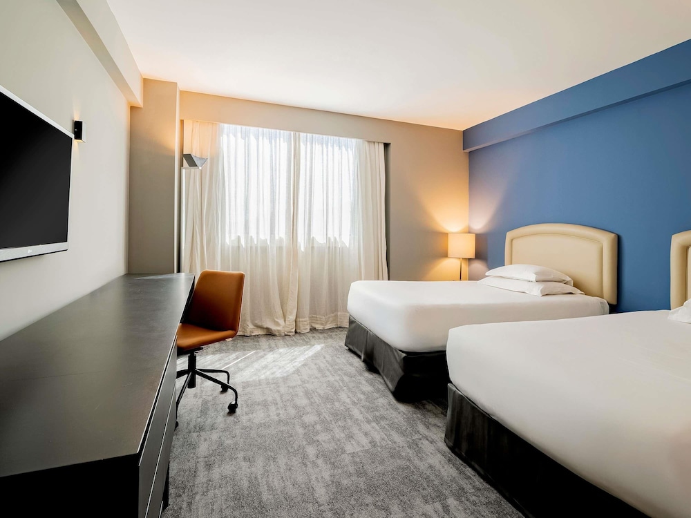 Habitación superior, 2 camas individuales, bañera del hotel Pullman São Paulo Guarulhos Airport. Foto 5