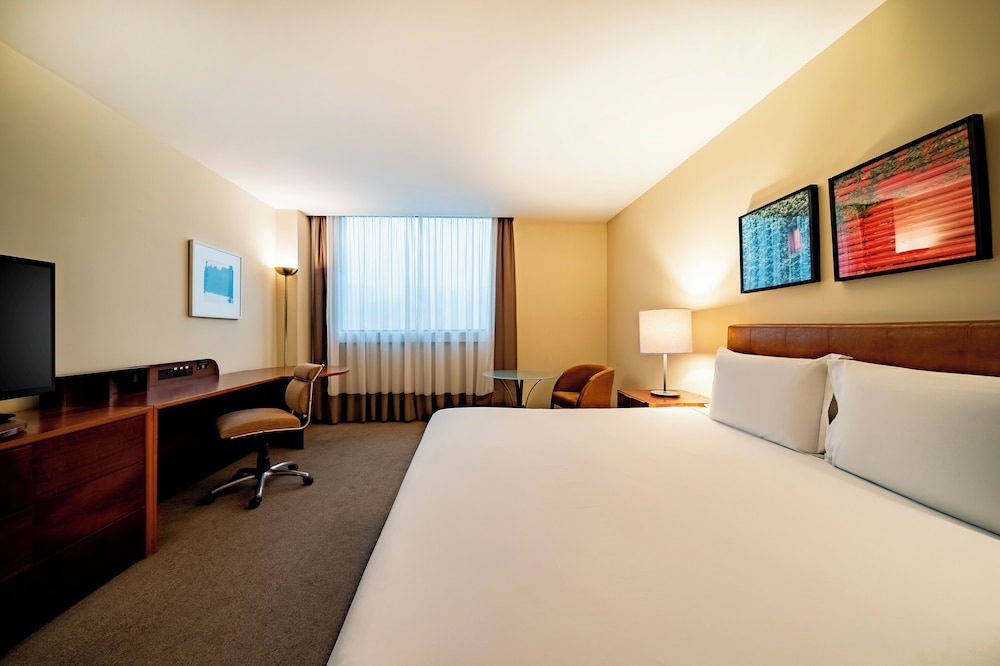 Habitación clásica, 1 cama de matrimonio del hotel Pullman São Paulo Guarulhos Airport. Foto 2