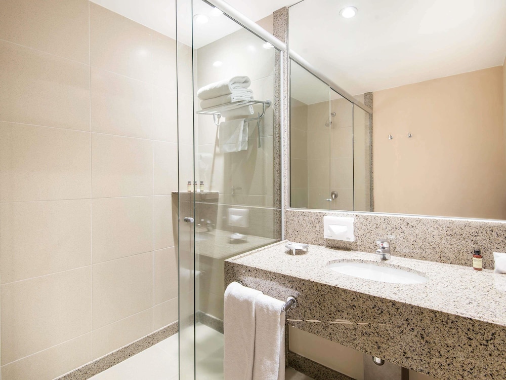 Habitación clásica, 1 cama de matrimonio del hotel Pullman São Paulo Guarulhos Airport. Foto 3