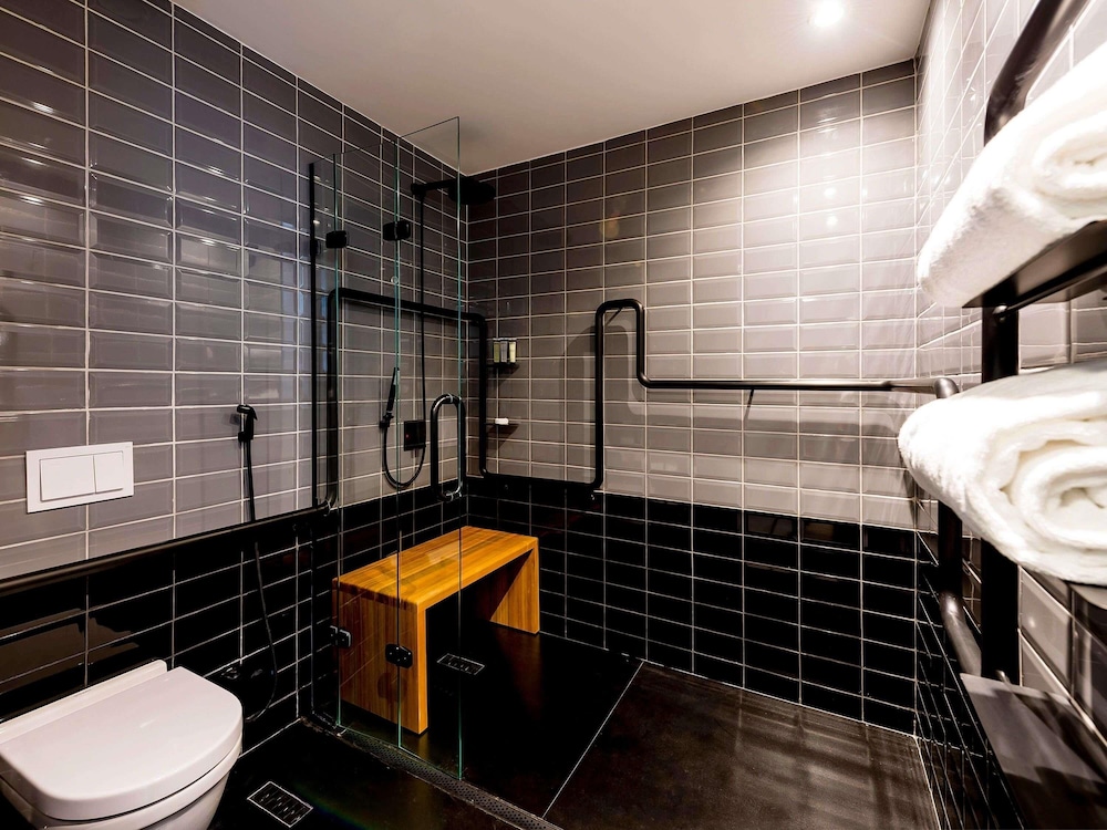 Habitación Design para personas con movilidad reducida, 1 cama de matrimonio del hotel Pullman São Paulo Guarulhos Airport. Foto 4
