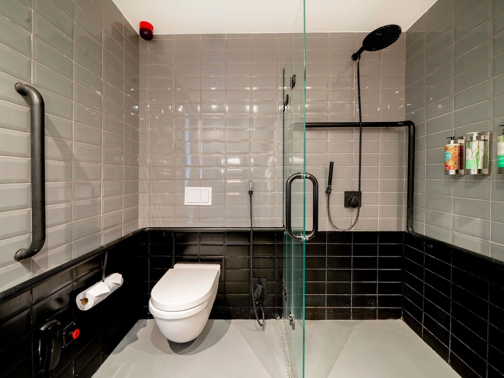 Habitación Design para personas con movilidad reducida, 1 cama de matrimonio del hotel Pullman São Paulo Guarulhos Airport. Foto 5