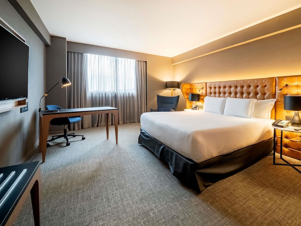 Suite familiar, varias camas, Acceso al salón del club del hotel Pullman São Paulo Guarulhos Airport. Foto 7
