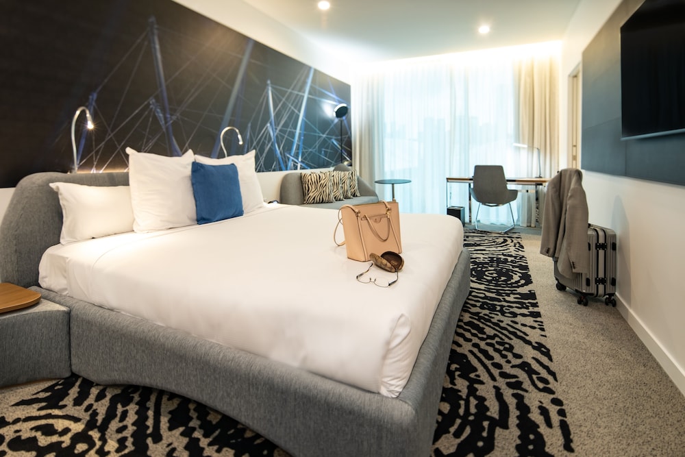 Habitación Standard Corner 'N' con 1 cama King del hotel Novotel Brisbane South Bank. Foto 2