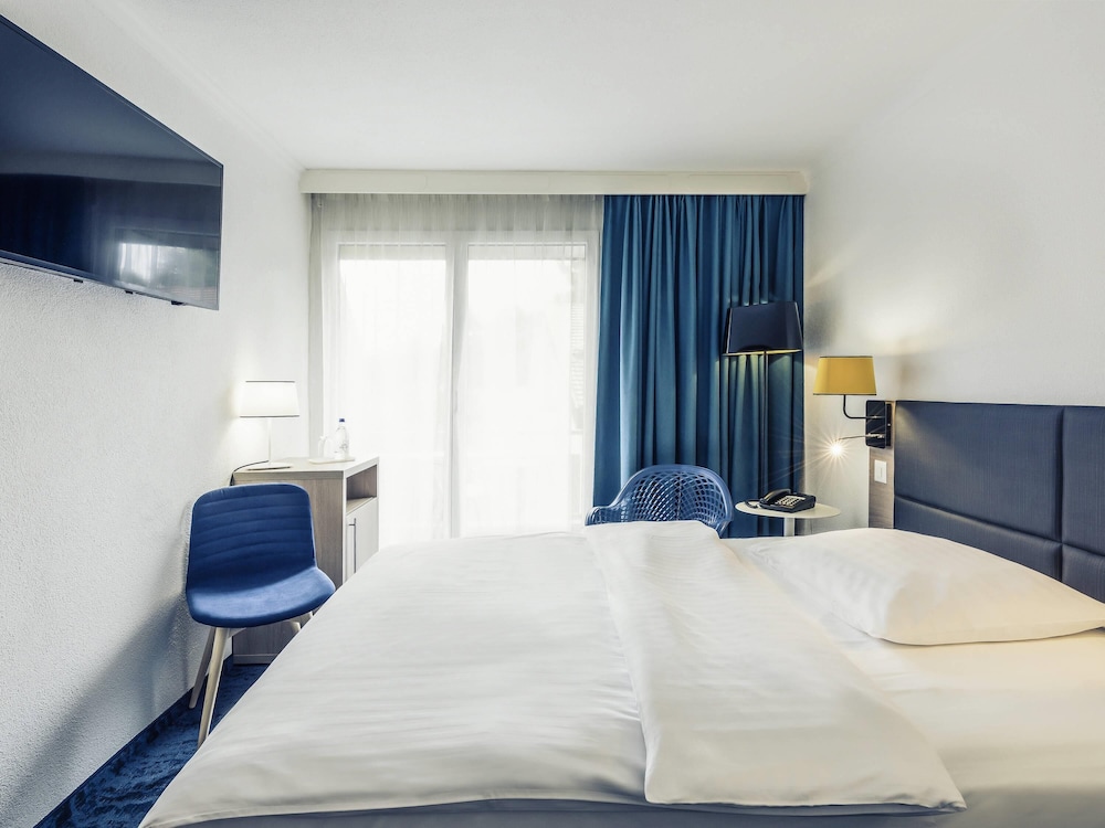 Habitación Doble Estándar del hotel Mercure Lenzburg Krone. Foto 6
