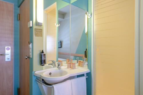 Habitación Familiar del hotel Ibis Budget Luzern City. Foto 4