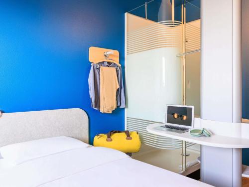 TWIN - habitación con dos camas individuales, 90 x 200 cm. del hotel Ibis Budget Lausanne Bussigny