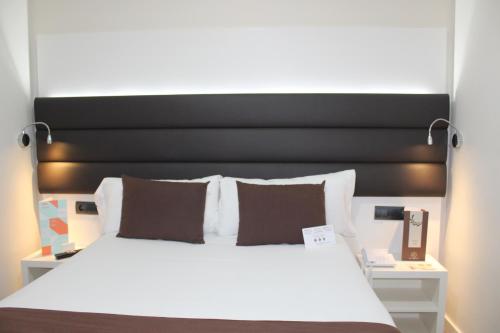 Habitación Doble del hotel Bcn Urbaness Del Comte. Foto 3
