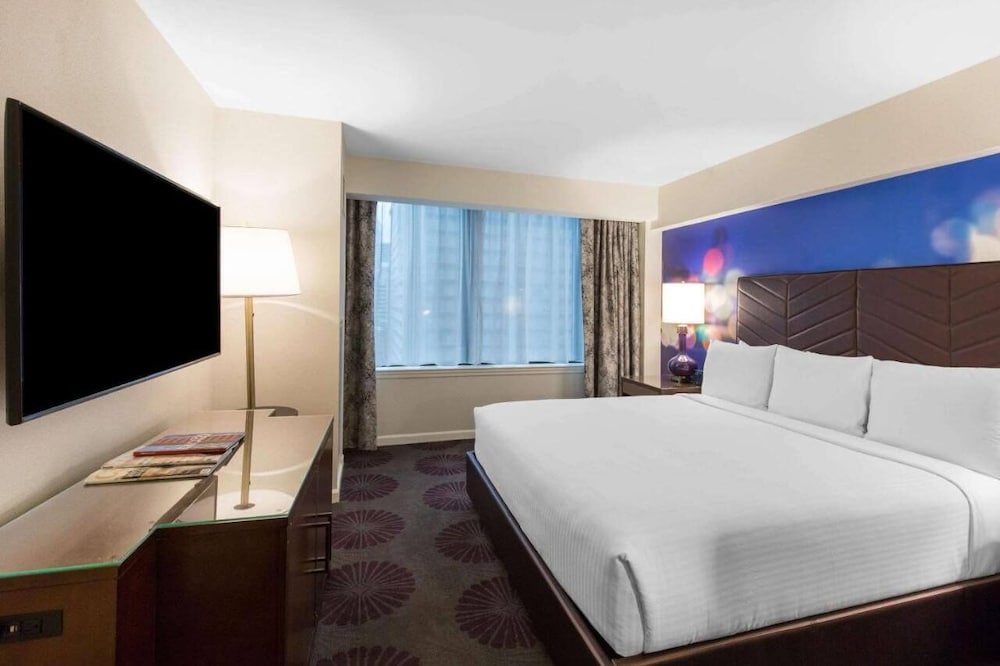 Habitación, 1 cama de matrimonio grande del hotel The Chicago Collection - Magnificent Mile. Foto 1