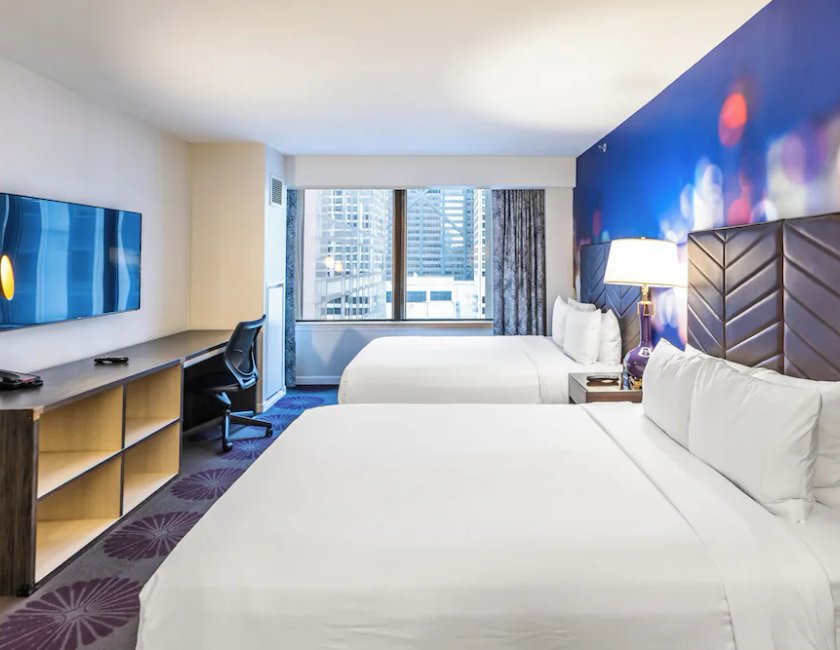 Habitación, 2 camas de matrimonio, vistas a la ciudad del hotel The Chicago Collection - Magnificent Mile. Foto 1