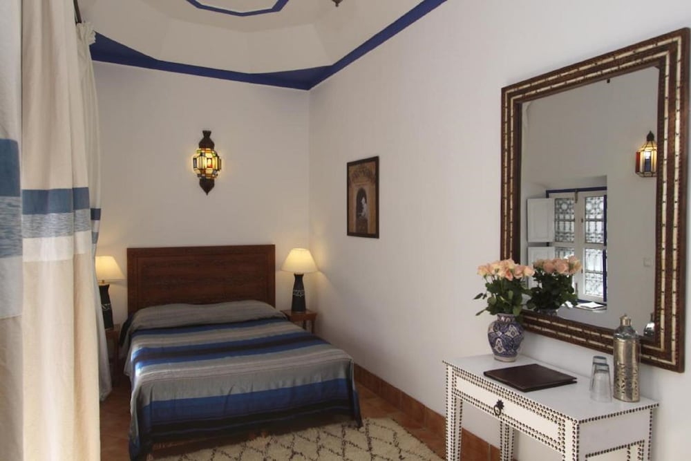 Habitación superior del hotel Karmela. Foto 2