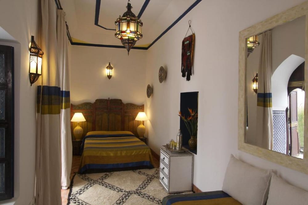 Habitación superior del hotel Karmela. Foto 3