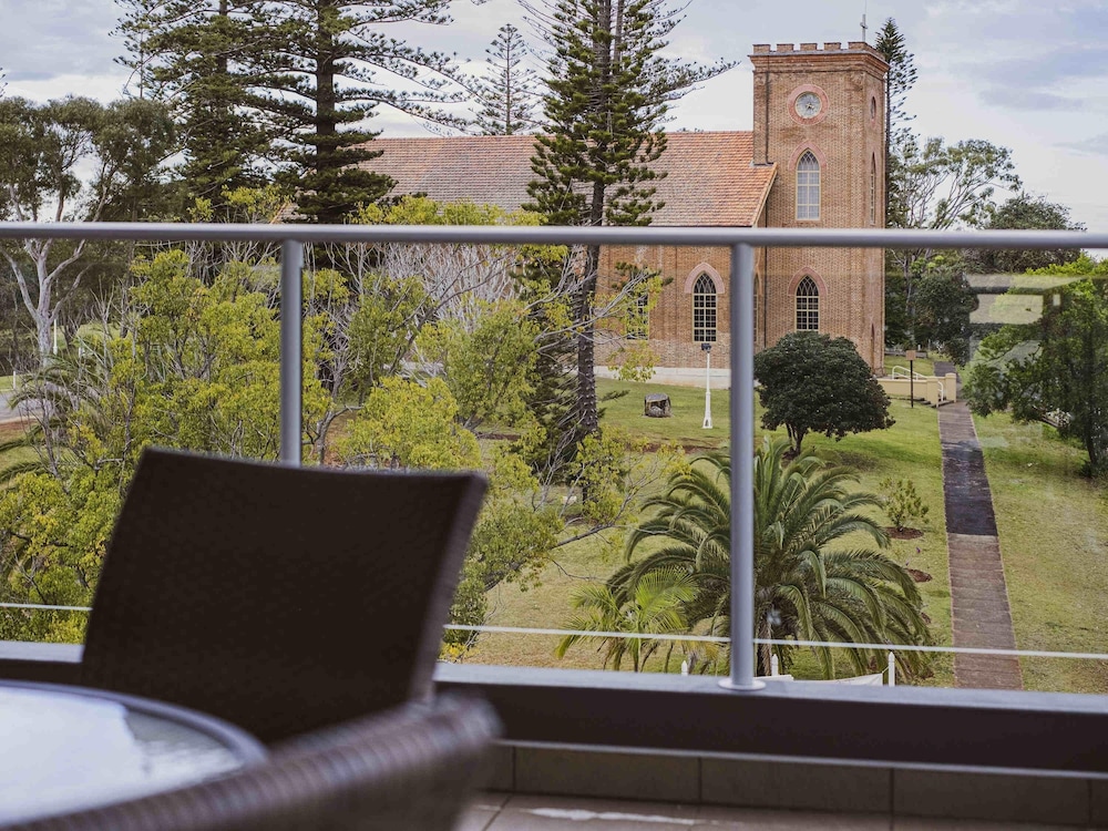 Suite King Familiar con Spa del hotel Mercure Centro Port Macquarie. Foto 6