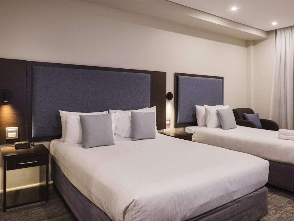 Suite King Familiar con Spa del hotel Mercure Centro Port Macquarie. Foto 7
