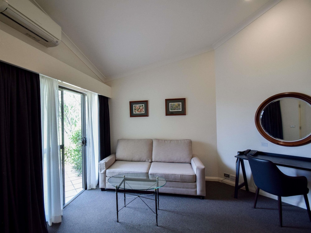 Estudio 1 Cama King del hotel Mercure Hunter Valley Gardens. Foto 2