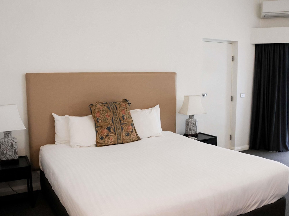 Estudio 1 Cama King del hotel Mercure Hunter Valley Gardens. Foto 4