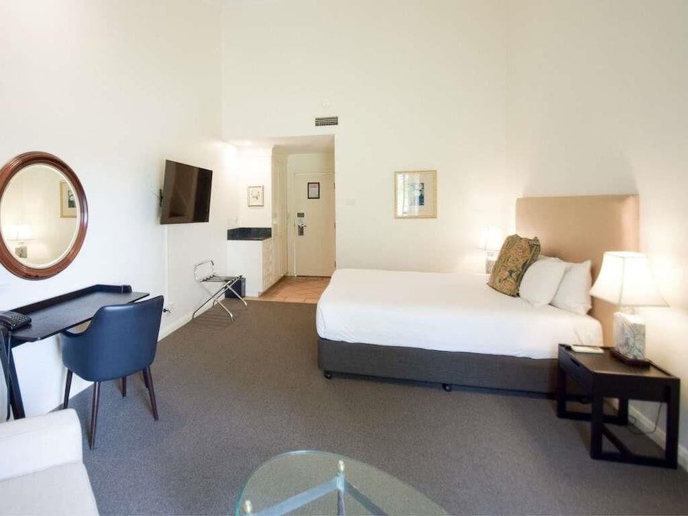 Estudio 1 Cama King del hotel Mercure Hunter Valley Gardens. Foto 5