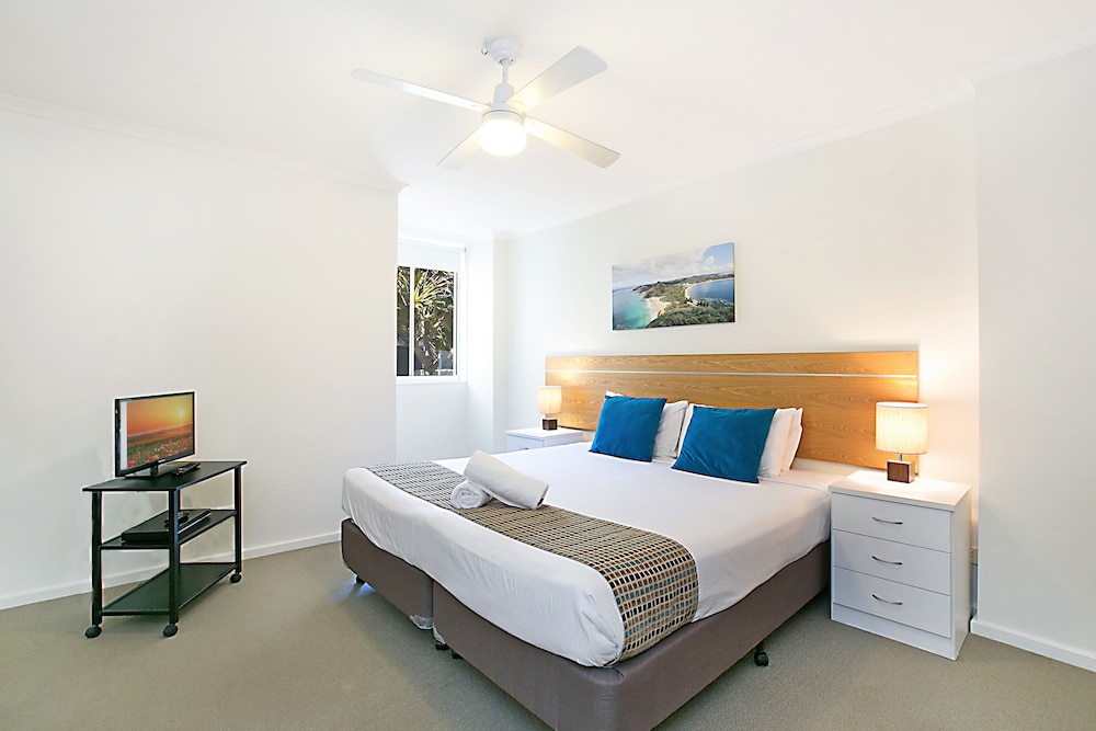 Apartamento de 2 dormitorios y 2 baños con vistas a la piscina del hotel Mantra Nelson Bay. Foto 1