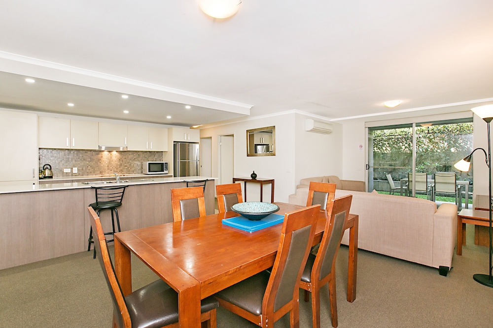 Apartamento de 3 dormitorios y 2 baños con vistas al complejo del hotel Mantra Nelson Bay. Foto 8