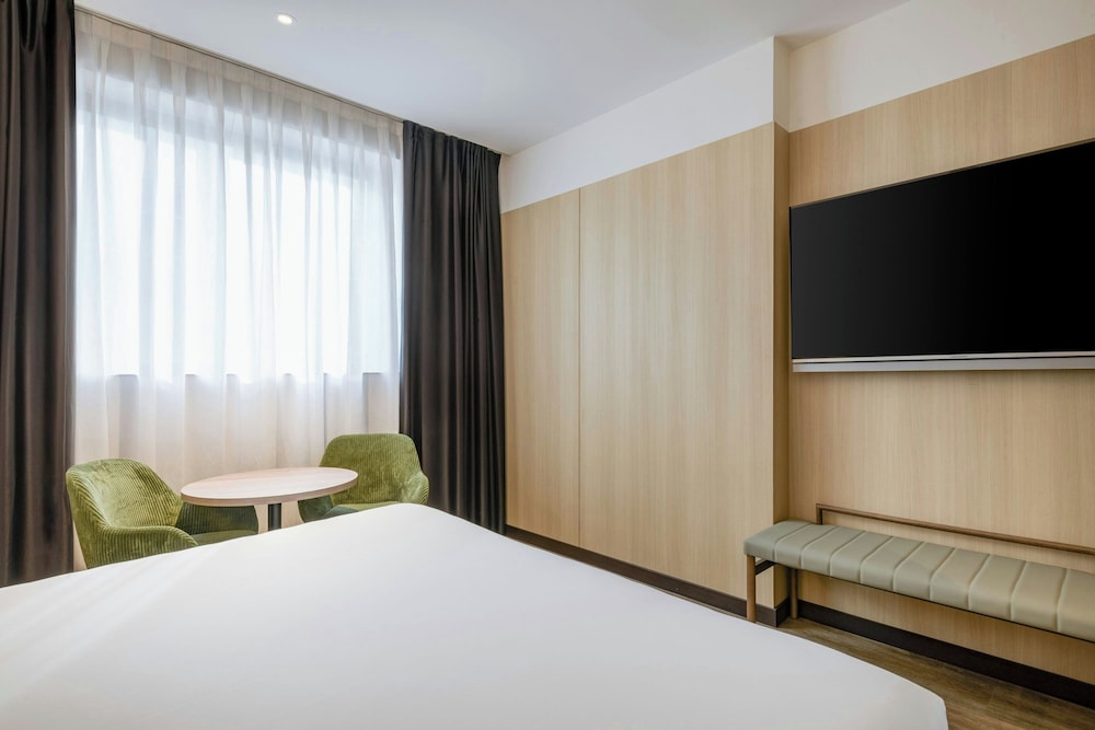 Habitación estándar, 1 cama de matrimonio grande del hotel Ac Madrid Feria By Marriott. Foto 5