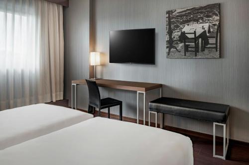 Habitación Doble Estándar - 2 camas del hotel Ac Porto By Marriott. Foto 2