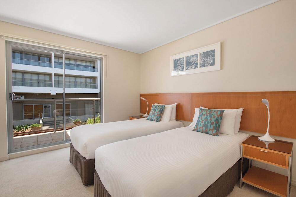 Apartamento de 2 Dormitorios con Terraza Jardín del hotel Mantra The Observatory. Foto 1