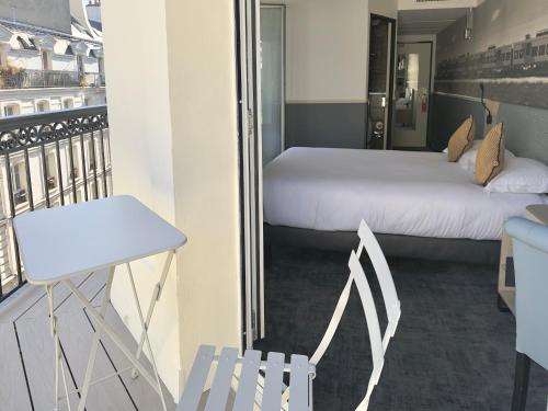 Habitación Doble Deluxe con Balcón del hotel Appia La Fayette. Foto 8