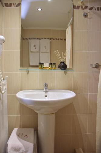 Habitación Doble Económica - 1 o 2 camas del hotel Arethusa. Foto 10