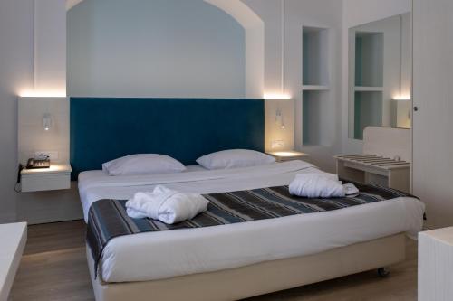 Suite Junior con balcón del hotel Athens Cypria