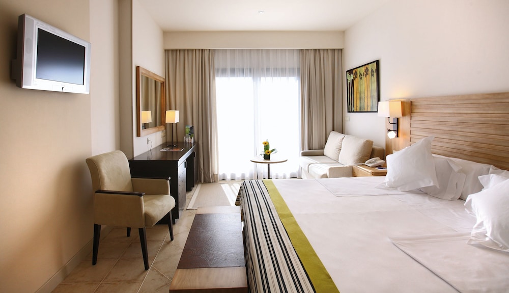 Habitación doble superior, balcón del hotel Barceló Punta Umbria Beach Resort