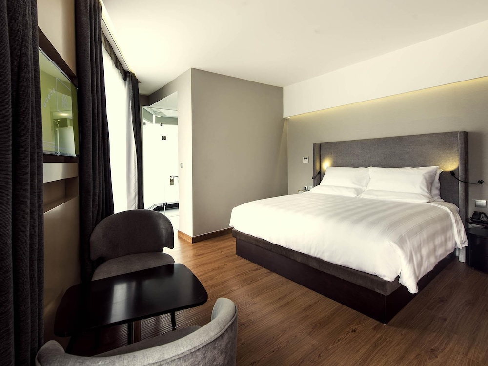 ESTUDIO DE LUJO Camas Gemelas del hotel Novotel Suites Hanoi. Foto 5
