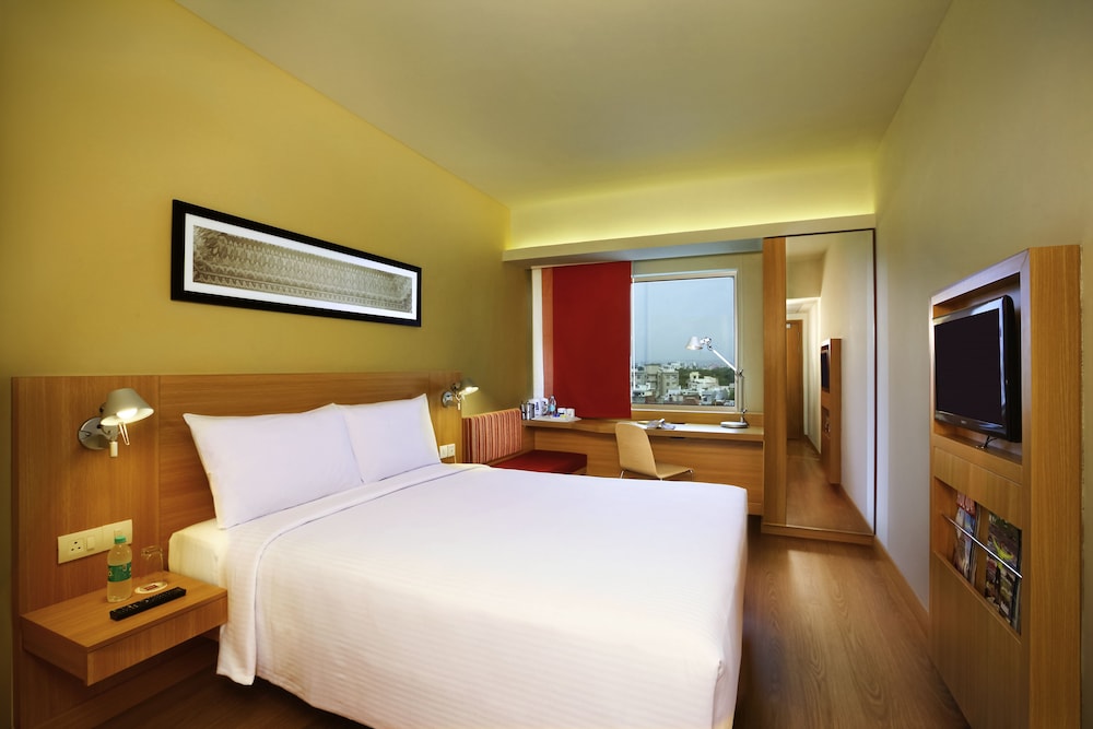 Habitación Estándar con cama Queen del hotel Ibis Chennai City Centre. Foto 2