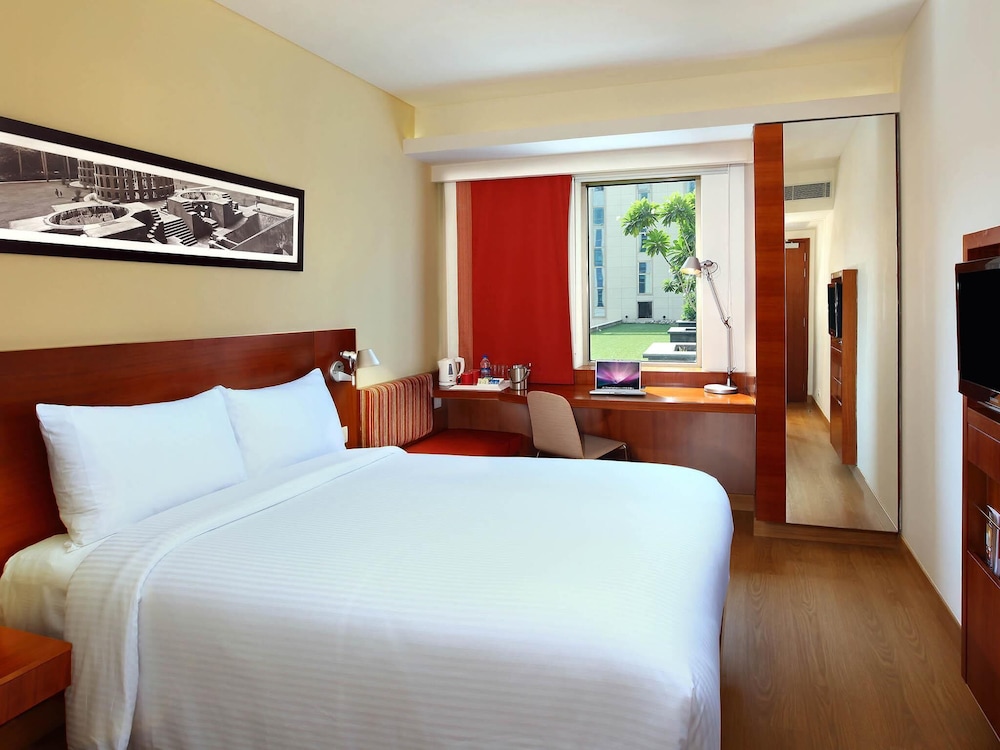 Habitación Superior Queen en Piso Alto con Vista al Consulado de EE. UU del hotel Ibis Chennai City Centre. Foto 2