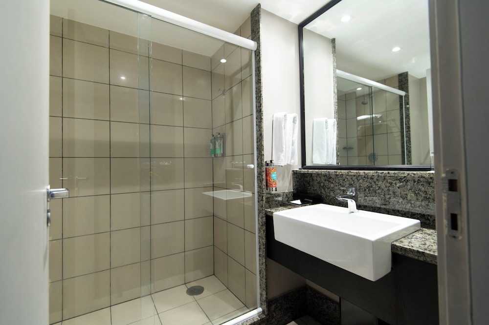 Habitación Superior con camas individuales del hotel Grand Mercure São Paulo Vila Olímpia. Foto 8