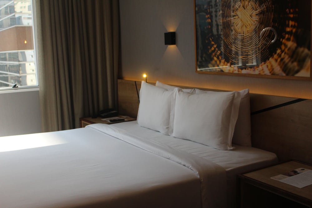 HABITACIÓN EJECUTIVA PREMIUM, 1 cama queen - size del hotel Grand Mercure São Paulo Vila Olímpia. Foto 6