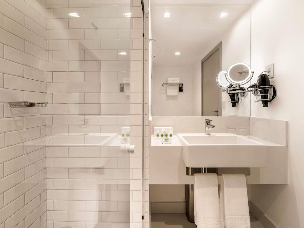 HABITACIÓN EJECUTIVA PREMIUM, 1 cama queen - size del hotel Grand Mercure São Paulo Vila Olímpia. Foto 23