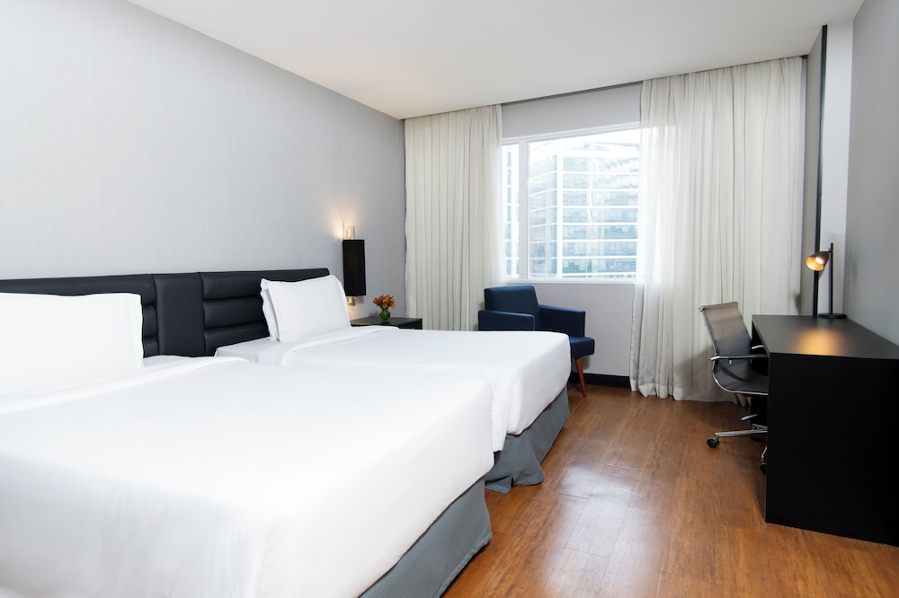 Habitación Superior con camas individuales del hotel Grand Mercure São Paulo Vila Olímpia. Foto 11