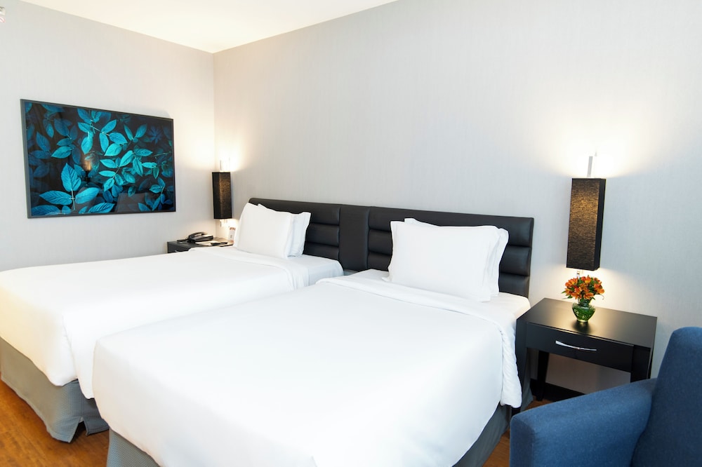 Habitación Superior con camas individuales del hotel Grand Mercure São Paulo Vila Olímpia. Foto 13