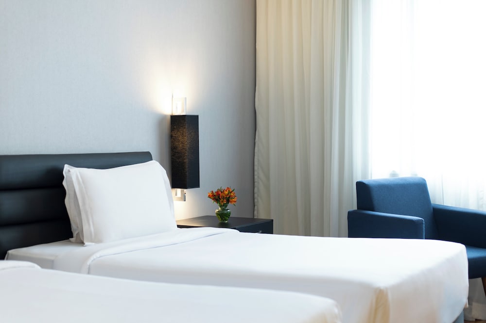 Habitación Superior con camas individuales del hotel Grand Mercure São Paulo Vila Olímpia. Foto 17