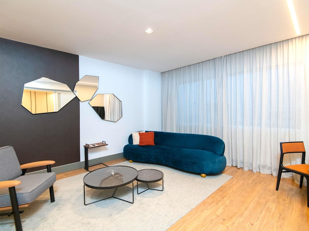 Suite familiar, 1 cama de matrimonio grande, bañera del hotel Pullman São Paulo Vila Olímpia. Foto 1