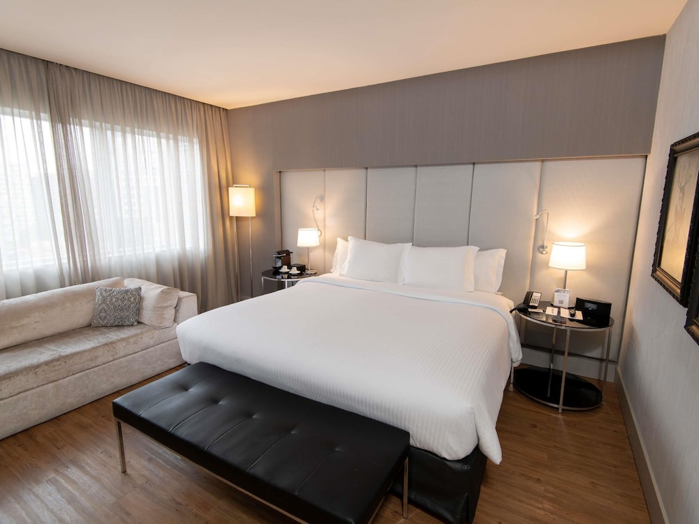 Habitación Deluxe, 1 cama de matrimonio grande, bañera (Deluxe) del hotel Pullman São Paulo Vila Olímpia. Foto 7