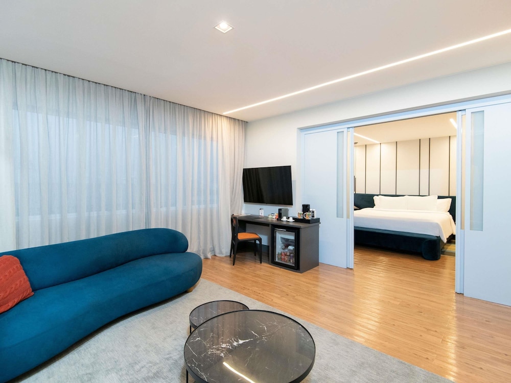 Suite familiar, 1 cama de matrimonio grande, bañera del hotel Pullman São Paulo Vila Olímpia. Foto 14
