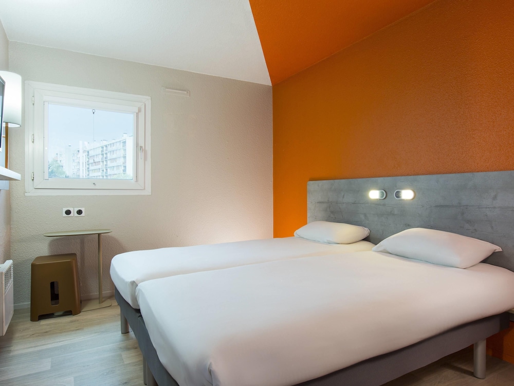 Habitación estándar con dos camas individuales del hotel Ibis Budget Hotel Fresnes