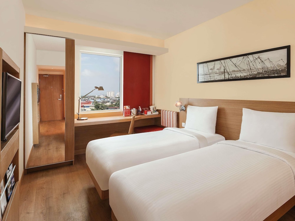 Habitación estándar con 2 camas individuales del hotel Ibis Kochi City Centre