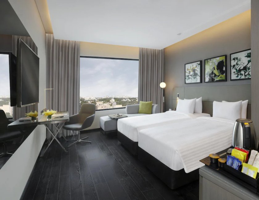 Habitación doble Superior 2 Camas individuales del hotel Novotel Chennai Chamiers Road. Foto 3