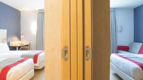 Habitación Doble Estándar - 2 camas del hotel Holiday Inn Express Madrid-alcobendas, An Ihg. Foto 1