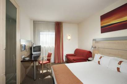 Habitación doble Sofá Cama incluido del hotel Holiday Inn Express Madrid-alcorcón, An Ihg. Foto 2