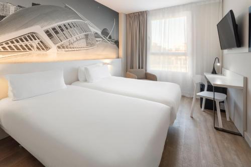 Habitación Doble - 2 camas del hotel B and B Valencia Ciudad de las Ciencias. Foto 5