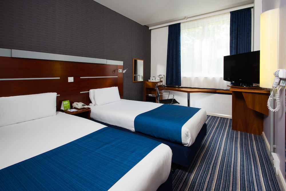 Habitación estándar, 2 camas individuales del hotel Holiday Inn Express London - Wimbledon South, An Ihg. Foto 2