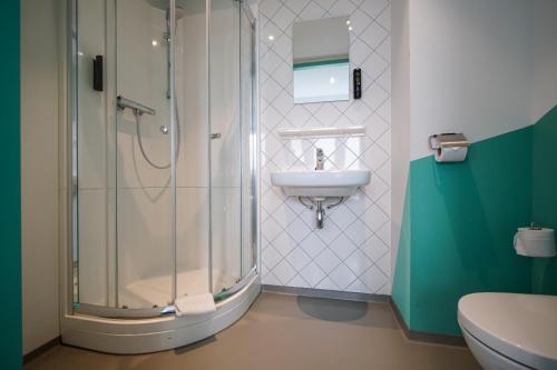 Habitación Doble con baño privado - 2 camas del hotel Via Amsterdam. Foto 4
