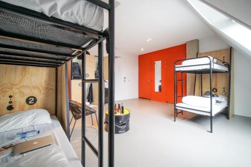 Habitación Privada Dormitorio de 6 Camas con Baño Privado del hotel Via Amsterdam. Foto 5